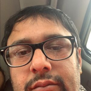 Meet your Posher, Sameer